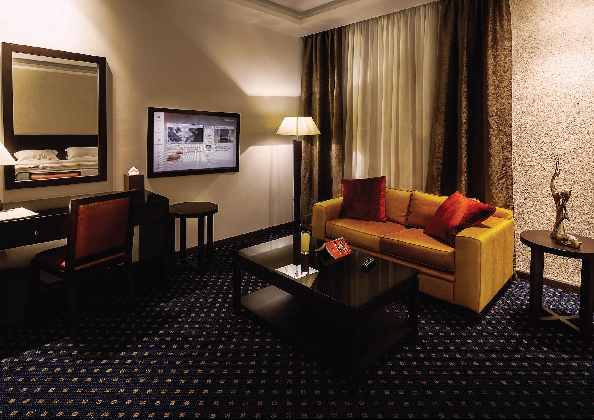 Seven Roses Hotel Amman Exterior foto